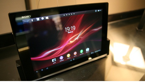 Androidタブレットpc Xperia Tablet Zと スマートフォンxperia Zを触ってみて 雑記